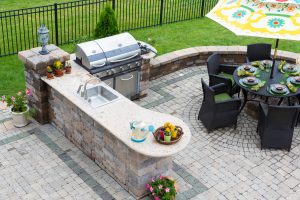 Discover how you can enjoy your outdoor kitchen during every Maryland season! 